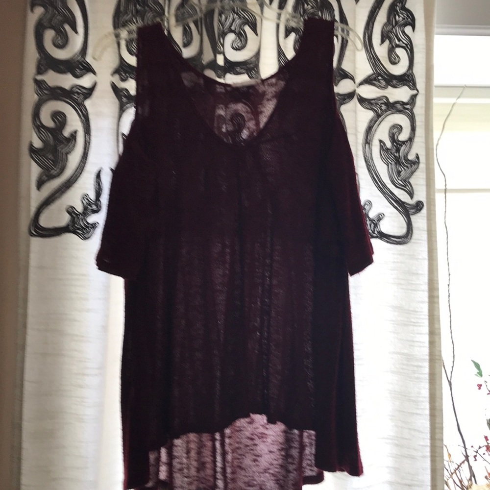 Cold shoulder top